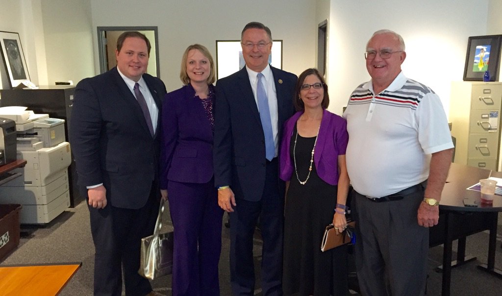 RepRodBlum's tweet photo. Good meeting w/ @ALZIowa members in my CR office to discuss Alzheimer's funding &amp; tax credits for caregivers #IA01 https://t.co/ZvuVKxCac9