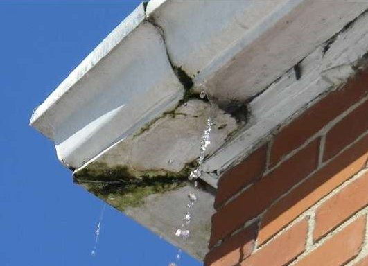 Amerimax's tweet photo. 6 signs it's time to replace your #gutters https://t.co/OPKeR1hkh6 via @BobVila https://t.co/BXNPc40Dfs
