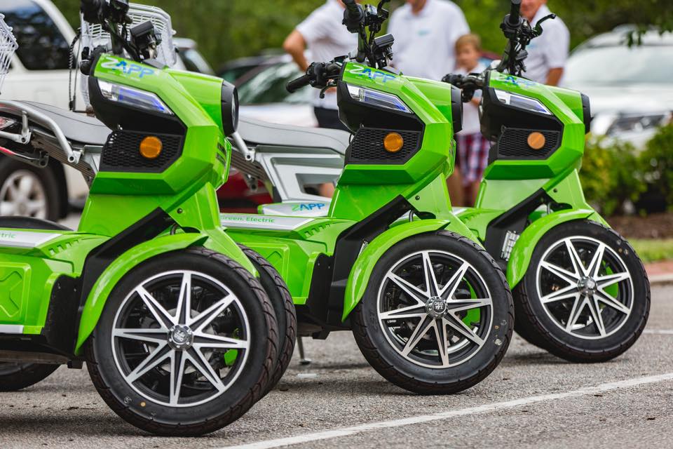 CarterToddPR's tweet image. Mayor @SteveBenjaminSC loves to @ZappRideShare around Columbia! Like the Mayor be smart wear your helmet!
