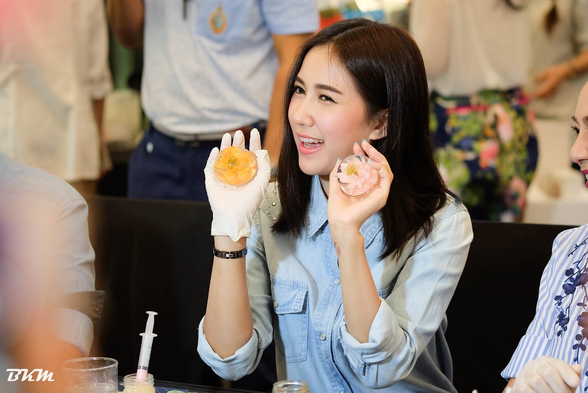 8oat13's tweet photo. โชว์ผลงานตัวเอง #nestnisachol #FloralForLife https://t.co/2iv670MvVT