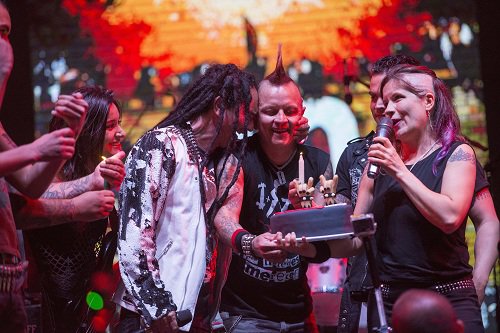 Un repaso de cómo se vivió el @concierjuventud 2016. Homenaje a <a href="/La_Pestilencia/">Pestilencia</a>, el poder de <a href="/NoSenial/">No Señal</a> y +++