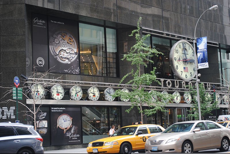 G_O_Manufactory's tweet photo. Our Senator Excellence has arrived on Madison Avenue! #Tourneau #NYC #TimeForExcellence https://t.co/AOg0rbd4yj