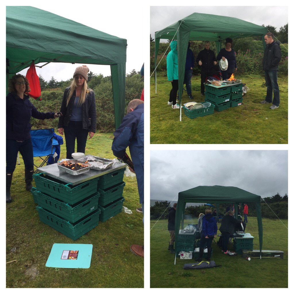One team day Cooking challenge in full swing in the rain! 🍴🍔<a href="/shirl200/">Shirley</a> <a href="/dannyredding99/">dannyredding99</a> <a href="/daweezee/">Louise O'Brien</a> <a href="/Hellosmiler/">liz</a>