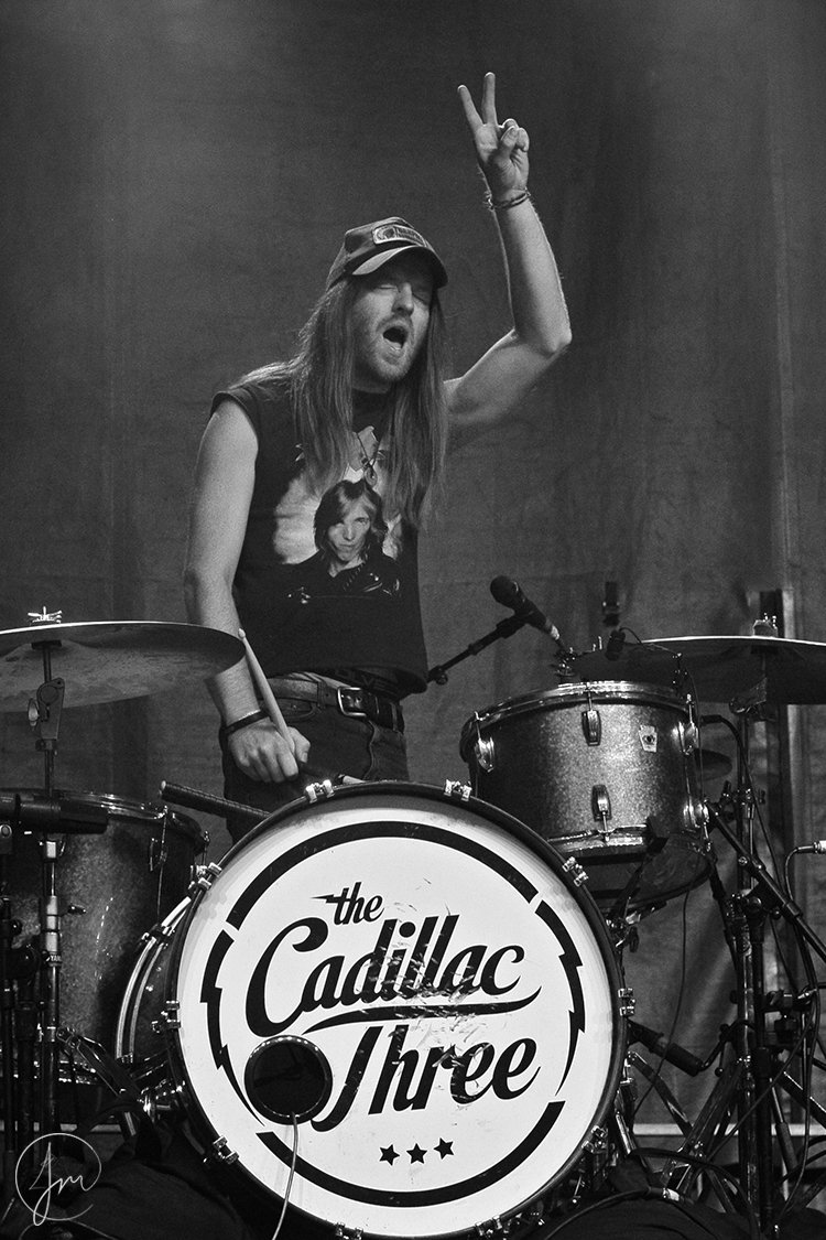 country_ave's tweet photo. @neilbang rockin at #necmfest
More pics- https://t.co/0FNKYd2v7d
#tc3 #countrymusic #thecadillac3 #drummerlife https://t.co/rwojKjg2Jp