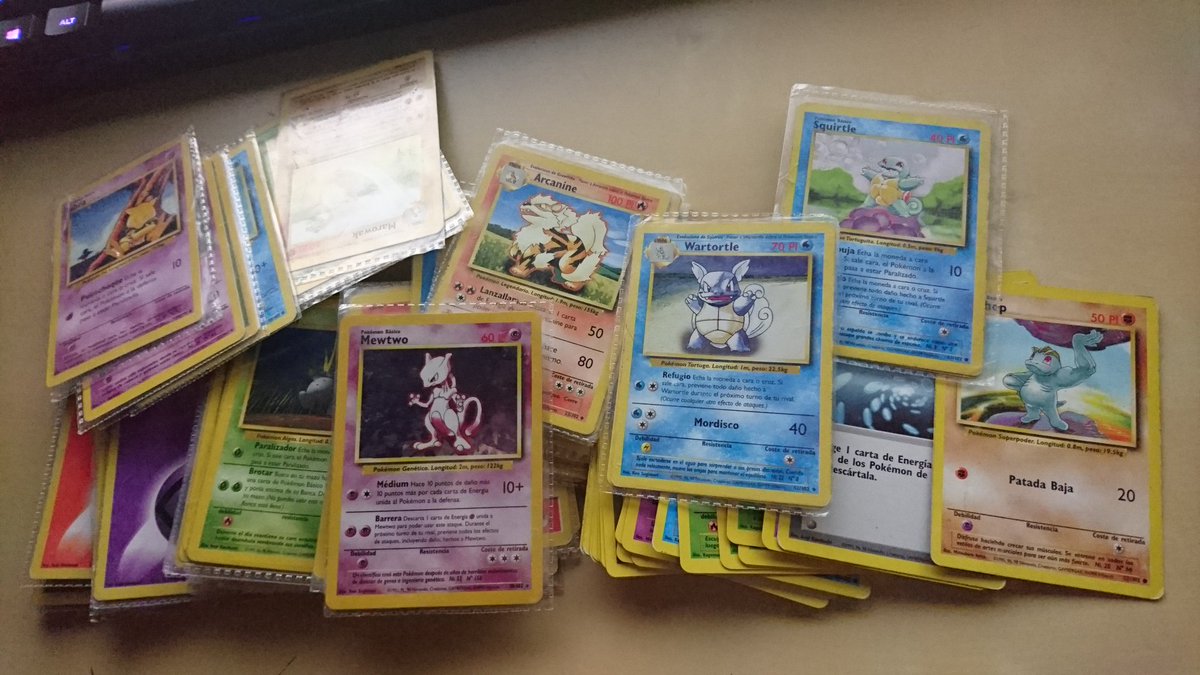 CorvusClan's tweet photo. Luego subiré si me da un día... Pokemon Go y me dirán " si no tienes ni idea". Esas cartas son de mi infancia 95/96 https://t.co/4QPyeR1Kgx