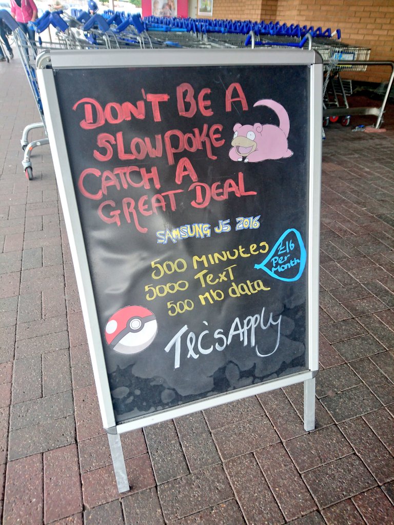 LauraSmith__x's tweet photo. Even companies are jumping on the #PokemonGO hype. Talk about cringe... 😂✋ #badadverts https://t.co/1ZaLmVglGe