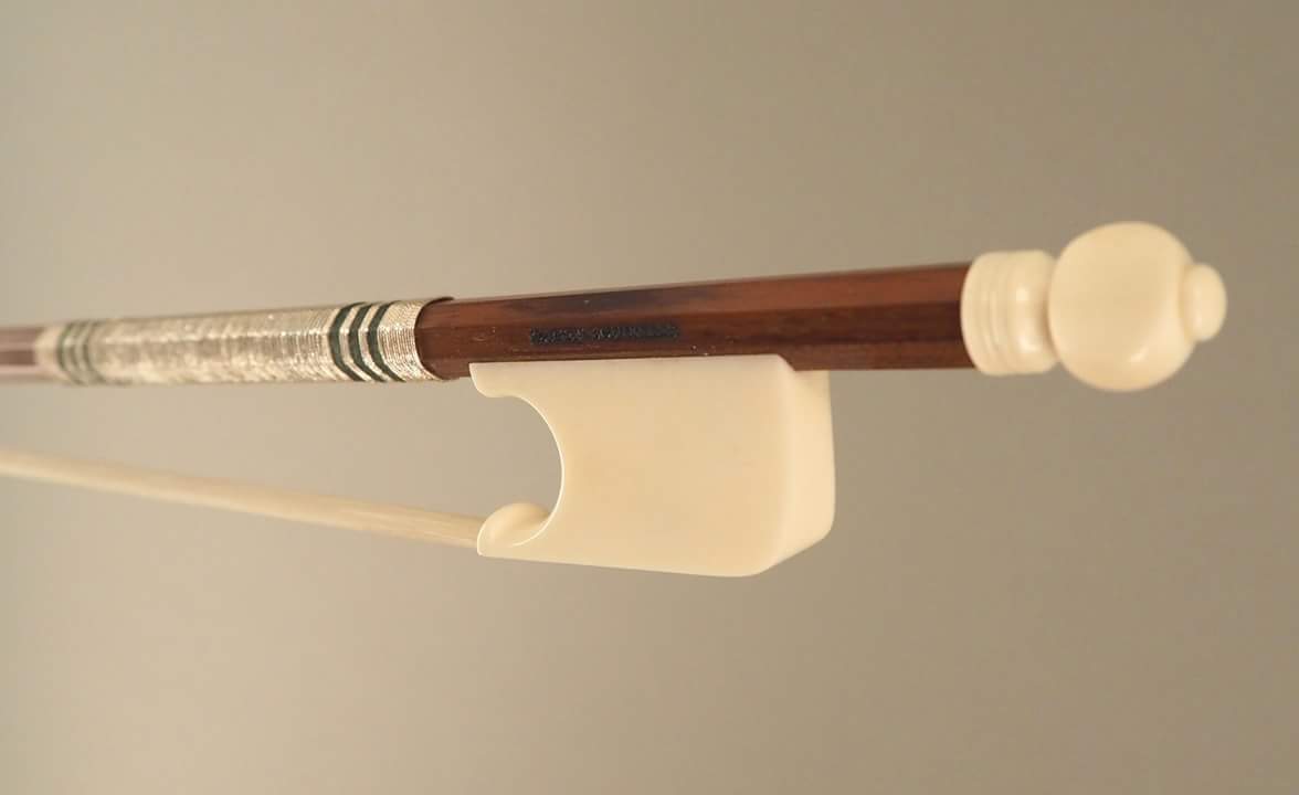 pr_manager's tweet photo. After Edward Dodd (late 18th century) #violin #princessviolin #queenviolin #скрипка #bow #смычок #music #музыка https://t.co/VvKeXuD7H7