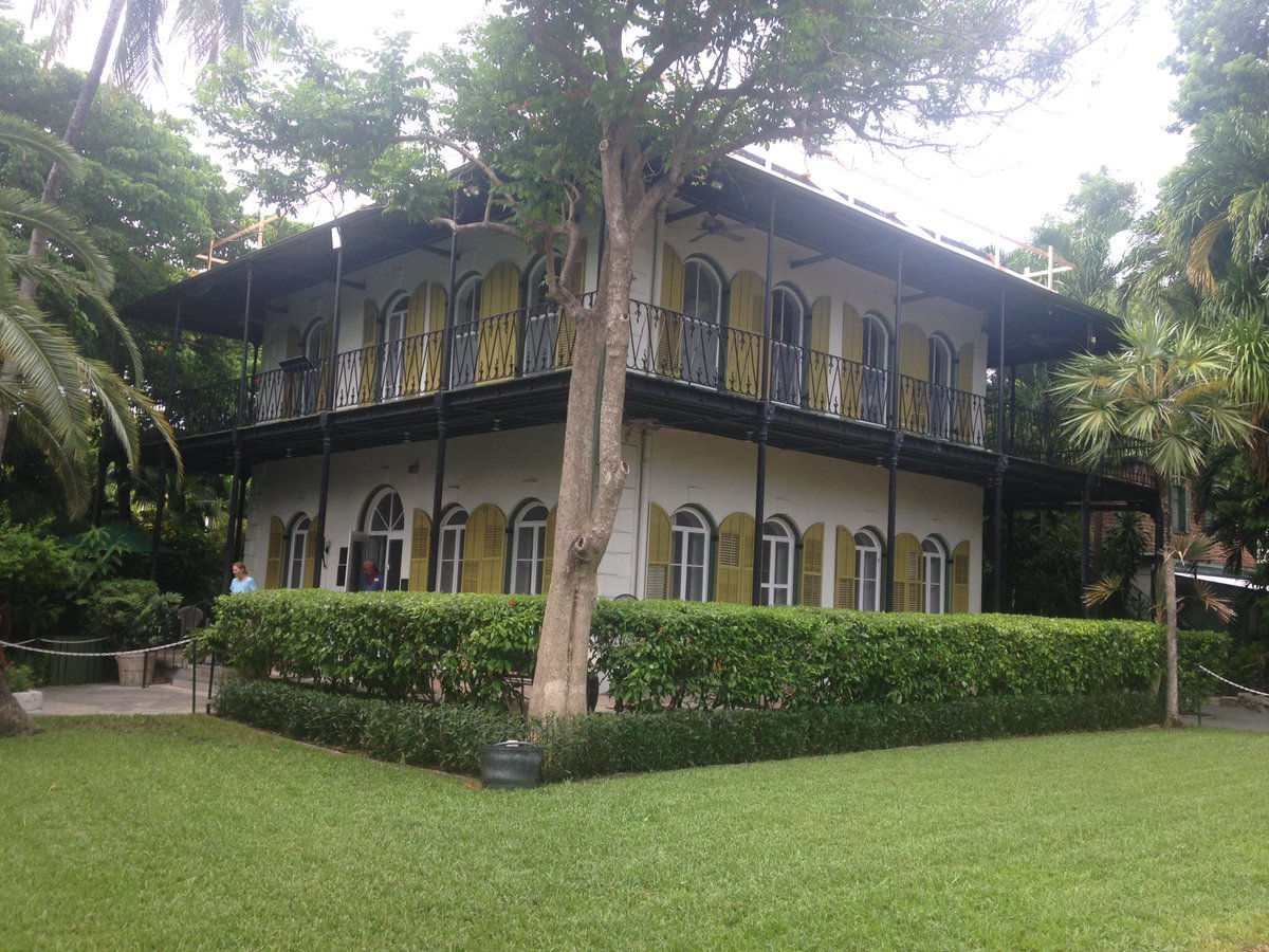 jln67's tweet photo. Couple of hours on my own! #hemingwayshouse #keywest https://t.co/z908OWAJ9C