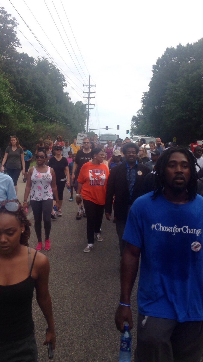 MB_ChosenFather's tweet photo. #MB2MW Michael Brown Jr. Walk for #Justice w/ grieving families from across the nation, friends, family &amp; supporters https://t.co/8uSjmGoHbJ