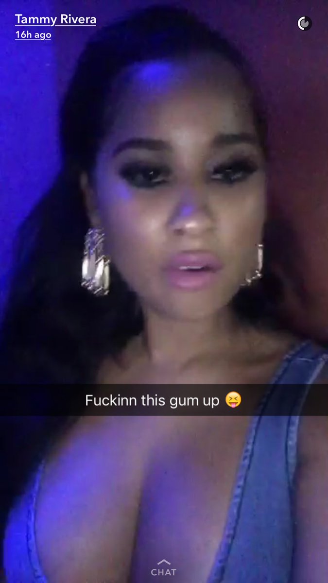 DairySing's tweet photo. Tammy always has her boobs out in her snapchats but who am I to complain 😍 #babeeeee https://t.co/tx9yfBjccu