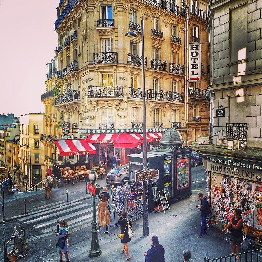 Batyst's tweet photo. Parisian Morning' 👌🏼❤️ #Paris #Paris18 #Montmartre #LamarckCaulaincourt #IgersParis #Ilede… https://t.co/CKYSm5TXYz https://t.co/PxLp09qCOq