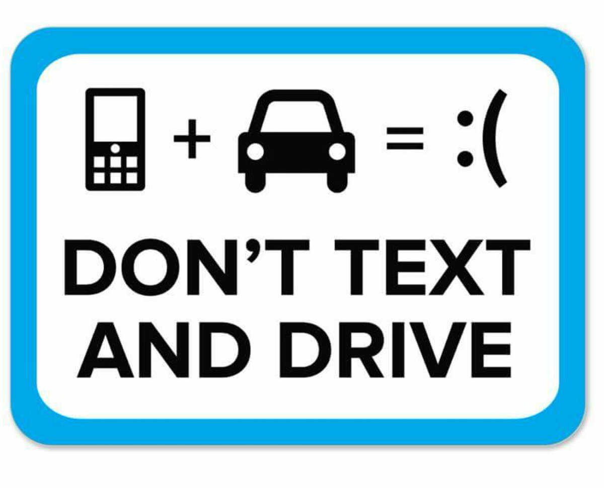 FLAREDkits's tweet photo. Safety, safety,  safety. 
#independent #auto #empowerment #texting #driversed #drive https://t.co/zrzJWka6pf