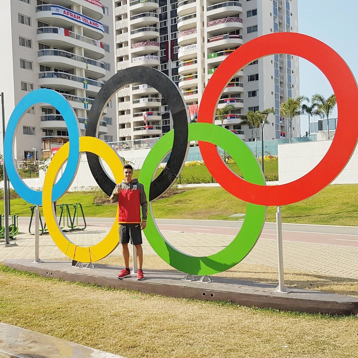 joelgonzaleztkd's tweet photo. Segundo día en la Villa. Las sensaciones son muy buenas. Con ganas de que comience la fiesta!!! https://t.co/J4krM4eLcz