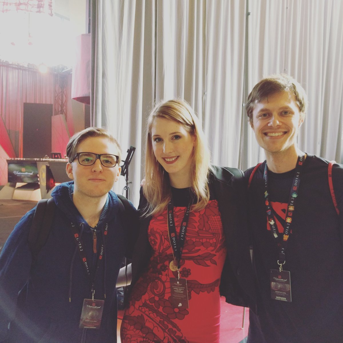 BombDuYaeger's tweet photo. Say ravage on 3 #TI6 #dotati #sheever https://t.co/QX1qrN3lIb