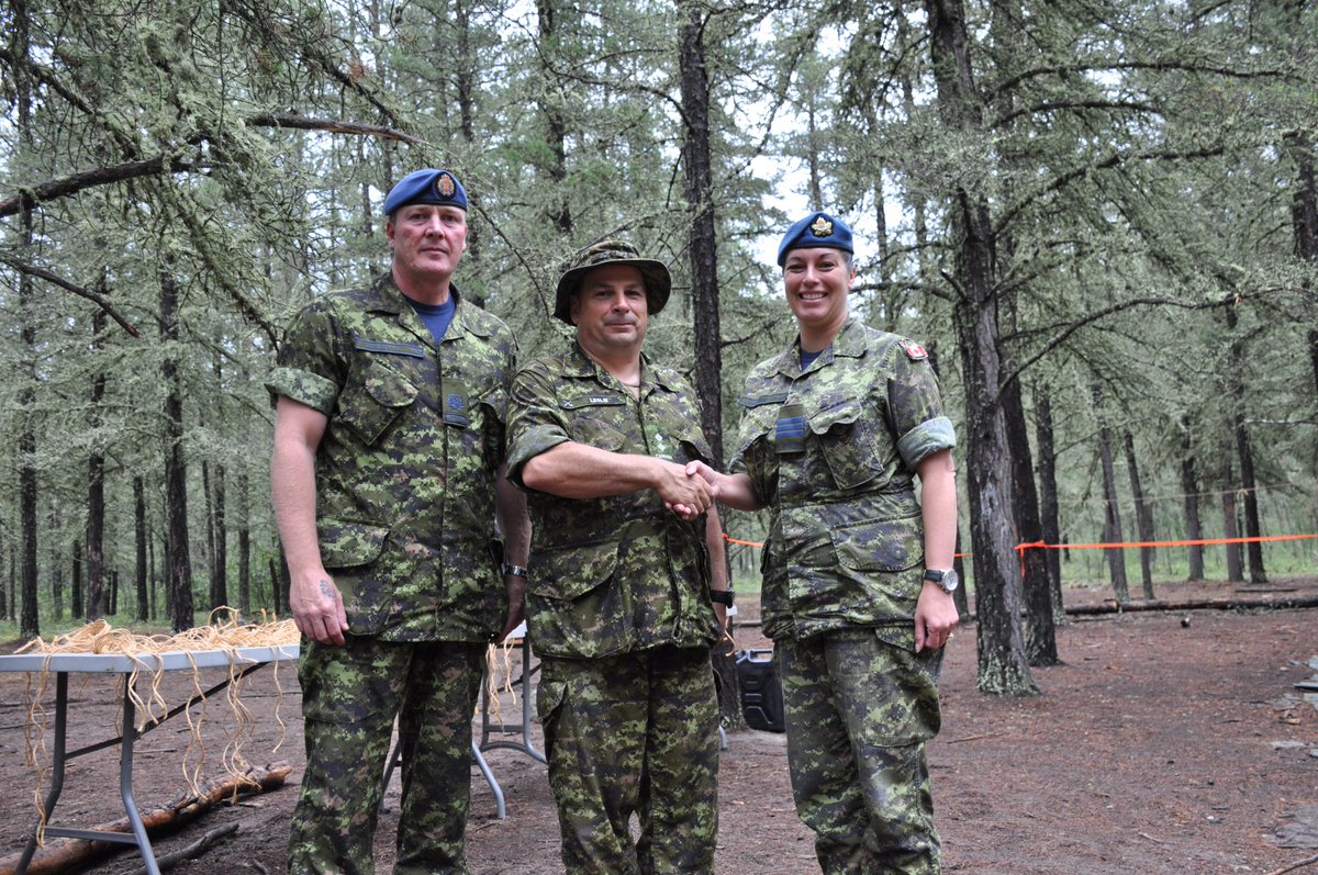 tamimarch's tweet photo. Always one of the best parts of the job, there is a new Lt @ColdLakeCTC #CLCTC2016 #promoted #GTSurvInstr https://t.co/UWDX2YXUiE