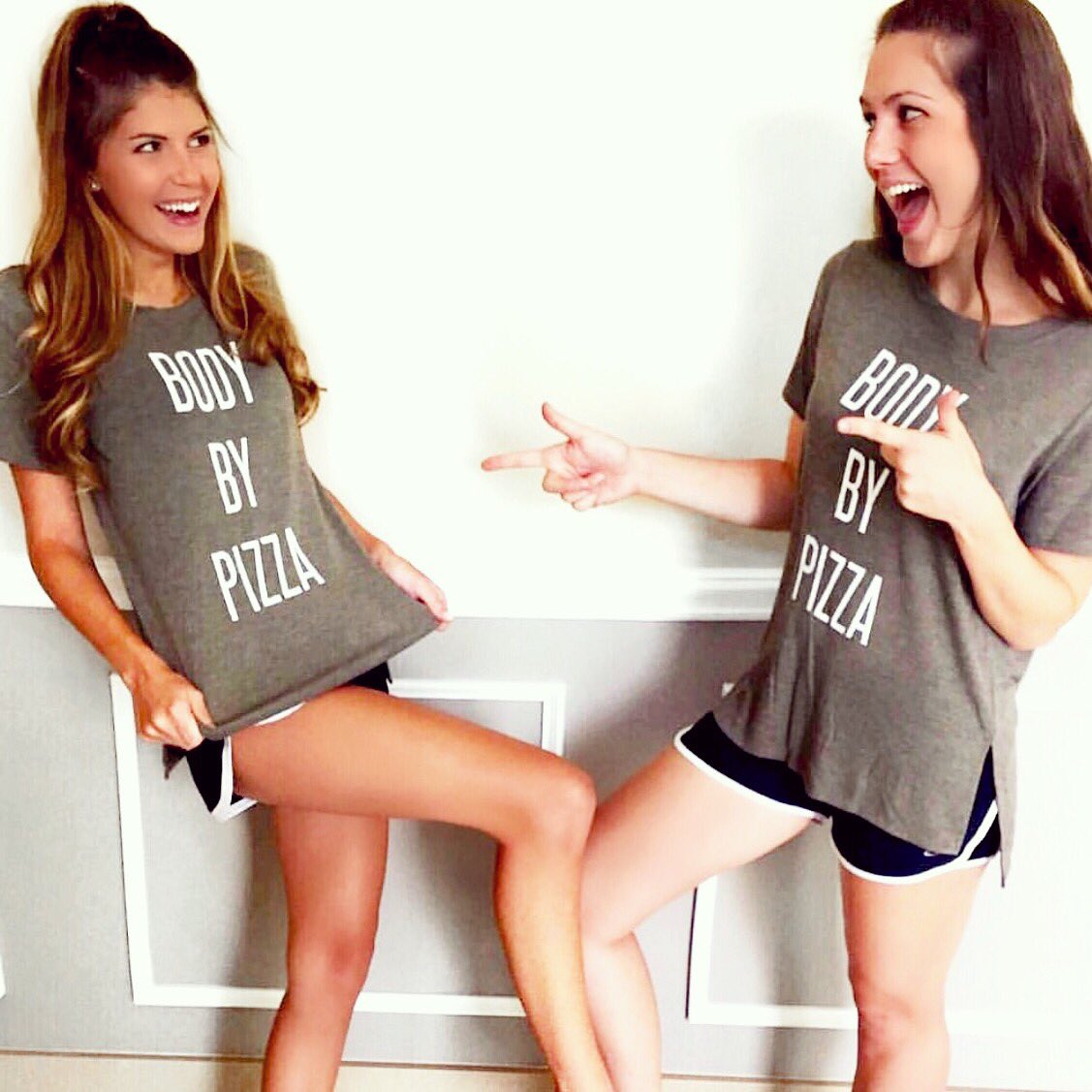 AlphaXiDeltaUCF's tweet photo. Day 4 of spirit week has us seeing double! π― #twinxi #axiducf #ucfpanproud #ucfpanparadise #perfectionweek https://t.co/d26kikRnv9