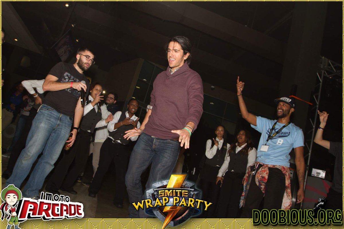 PaladinsGame's tweet image. Introducing Justin @HiRezJmos, Paladins Community Manager! Follow to win Paladin skins! youtube.com/watch?v=FXhUBY…