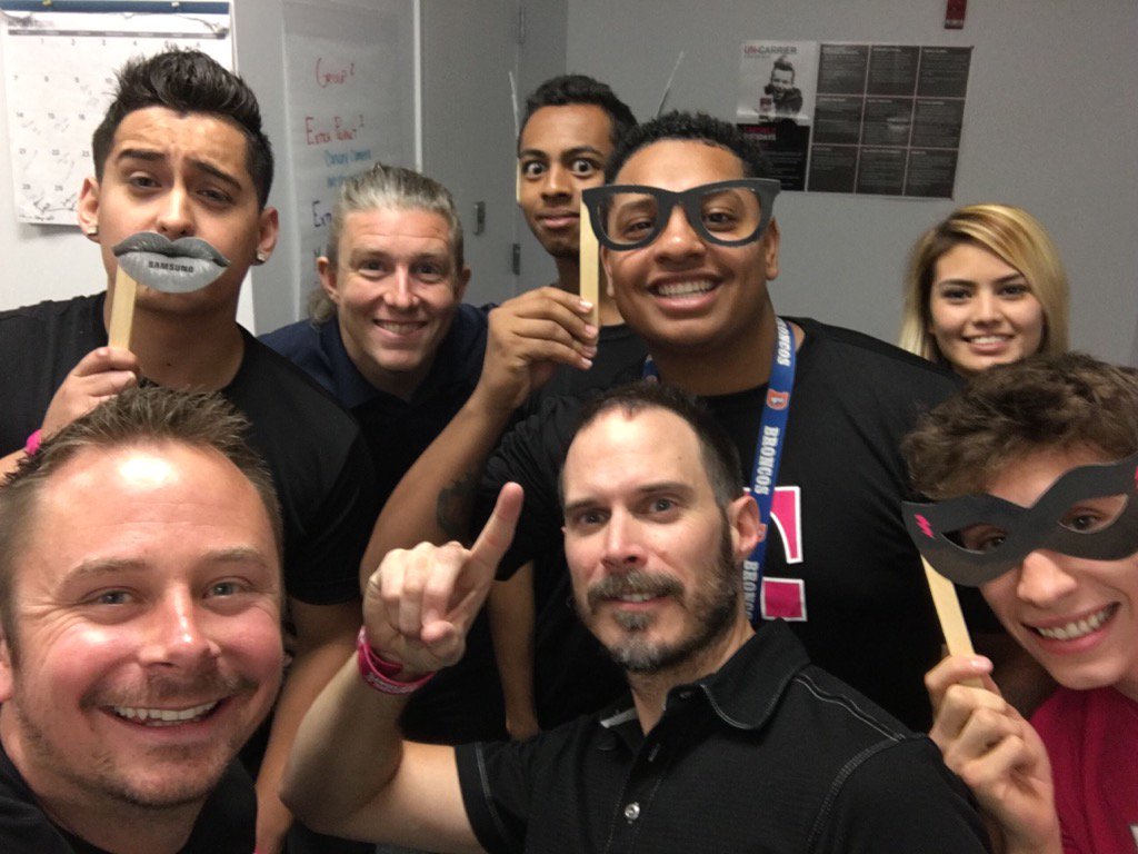 jjodszuweit's tweet photo. First live training for Express CO!#Expresstraining @MrsSarahLawton @cbush100 @gnugent28 @rsuhm @elizama2578 https://t.co/E35bAkgbo0