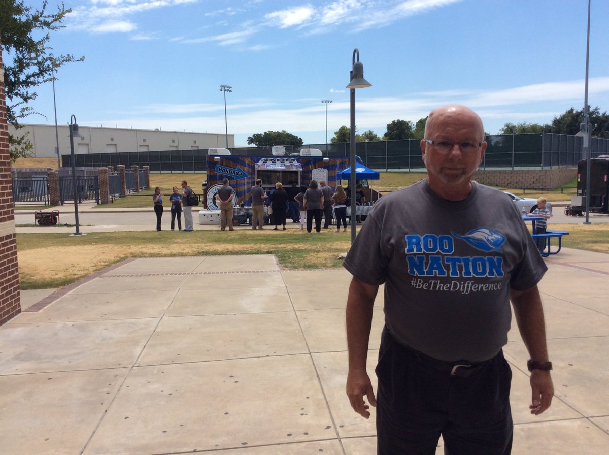 misterleonard1's tweet photo. Food truckin 
#roocampgo #whywisd https://t.co/WunoTDkqg4