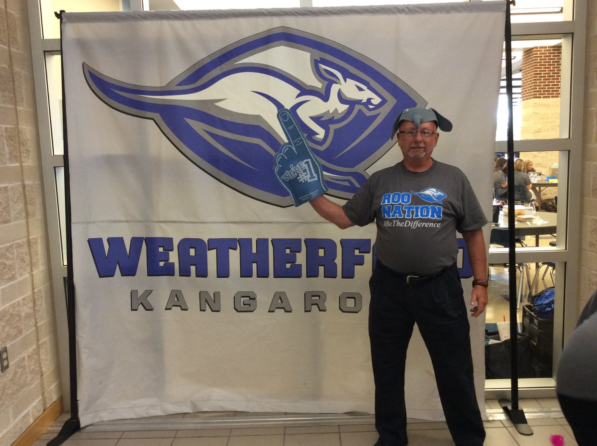 misterleonard1's tweet photo. Photo booth man
#roocampgo #whywisd https://t.co/DuWu76cQgy