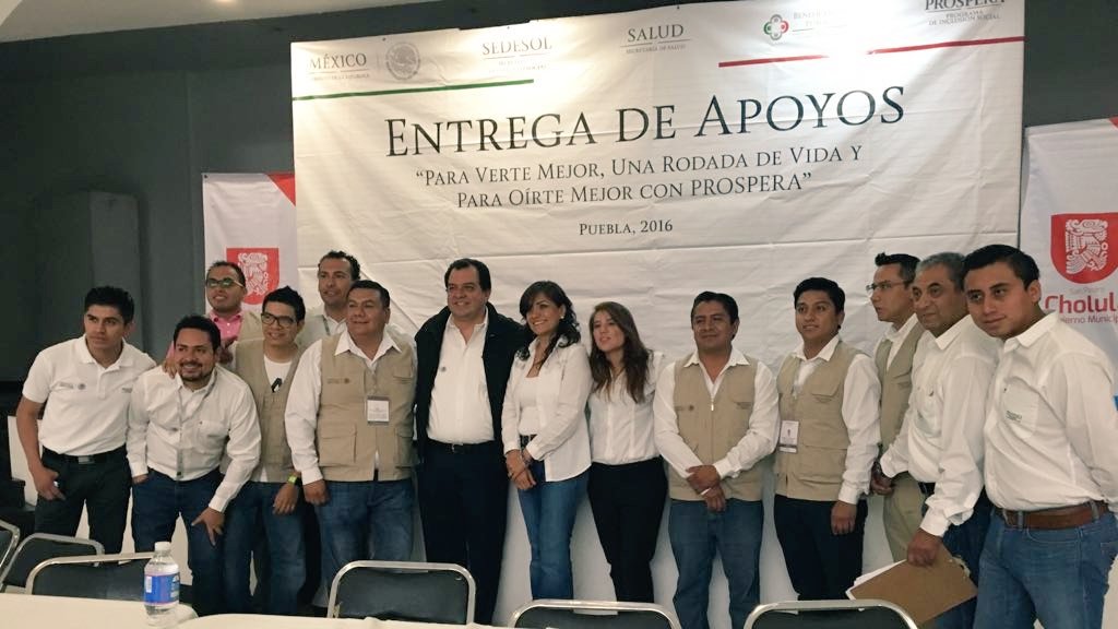 grajuamx's tweet photo. Entrega de Apoyos para verte y oirte mejor con @Prospera_MX a beneficiarios de Puebla, Atlixco y Cholula. https://t.co/AMlFMQLyON