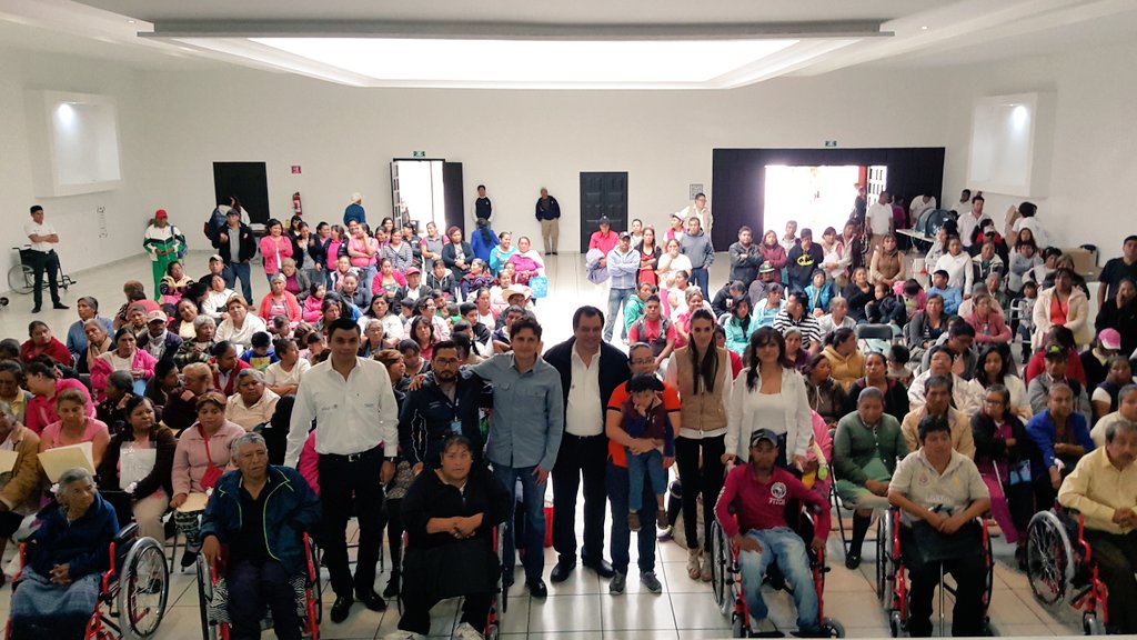 grajuamx's tweet photo. Entrega de Apoyos para verte y oirte mejor con @Prospera_MX a beneficiarios de Puebla, Atlixco y Cholula. https://t.co/AMlFMQLyON