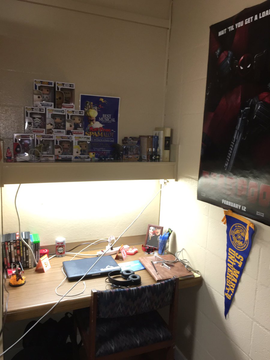 ImRobbyTeee's tweet photo. Dorm Room done ๐ฅ๐ฅ๐ฅ #StMU20 https://t.co/VYRPl8uxgy