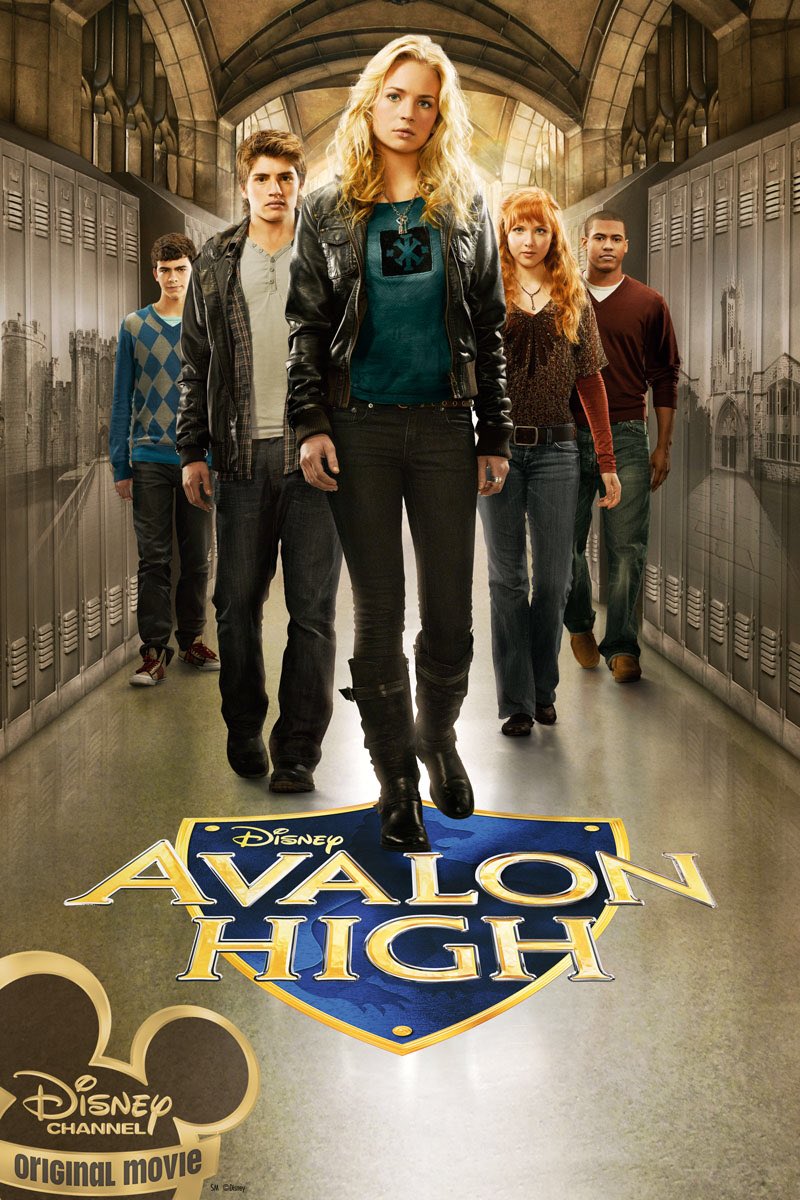 DisneyPlusITA's tweet photo. Una storia leggendaria sta per prendere vita!
#AvalonHigh vi aspetta Domani alle 10:10 su @DisneyChanIT! #100DCOM https://t.co/AaMEMfhfaZ
