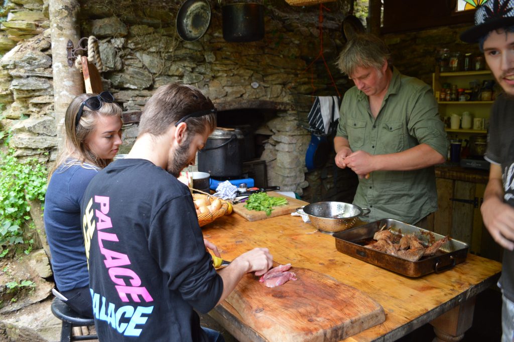 Had a great time with the apprentices from Fifteen <a href="/7th_Rise/">7th Rise</a> fifteencornwall.co.uk/blog/our-appre… <a href="/FifteenCornwall/">Fifteen Cornwall</a> <a href="/jamieoliver/">Jamie Oliver</a>