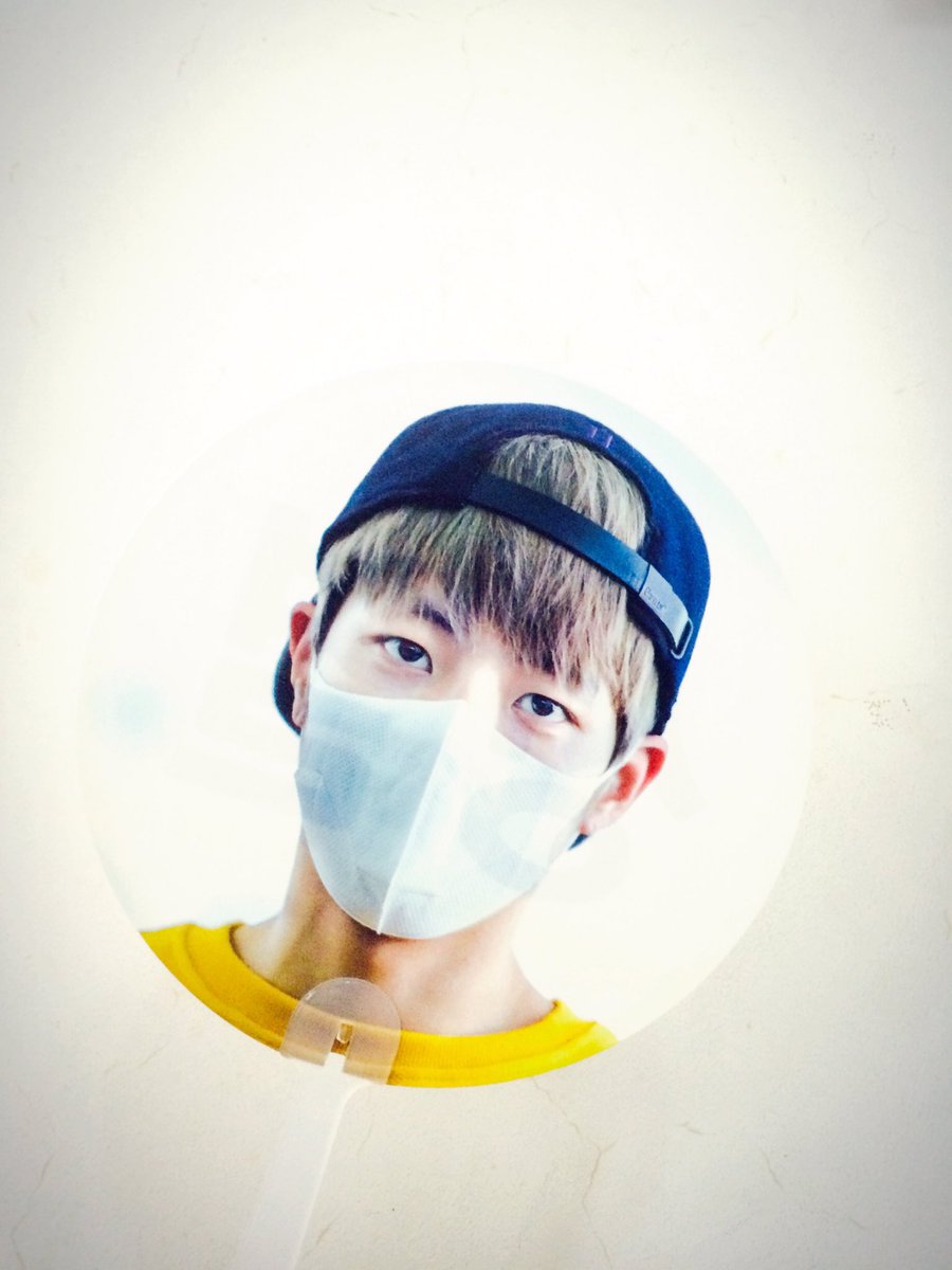 BubbLe_MSL's tweet photo. @_apricity9192 언니  대박!! 오빠 정말 잘생겼어요. 언니 수고했어요. 고마워요. 사랑해요!! LOVE U 😙😙 https://t.co/U6wfmFlfIz