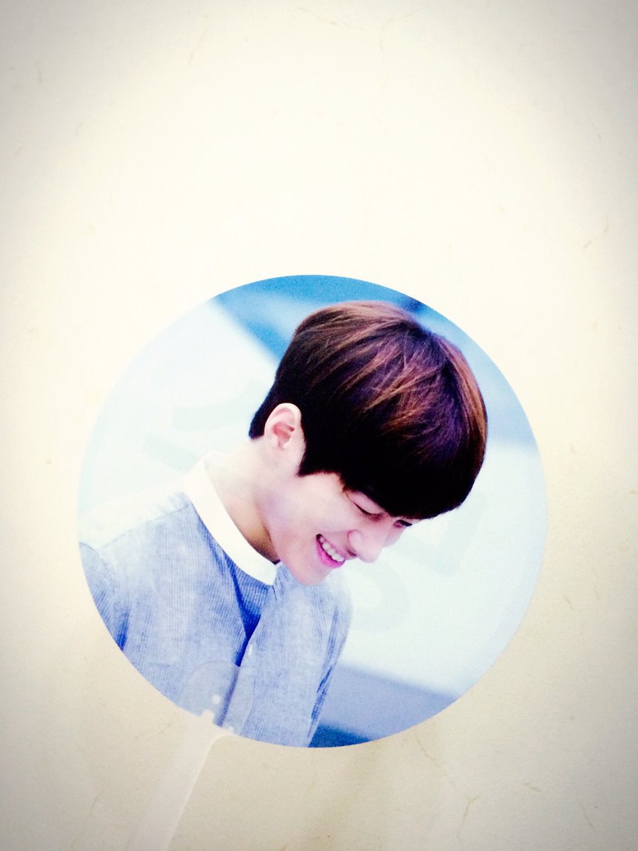 BubbLe_MSL's tweet photo. @_apricity9192 언니  대박!! 오빠 정말 잘생겼어요. 언니 수고했어요. 고마워요. 사랑해요!! LOVE U 😙😙 https://t.co/U6wfmFlfIz