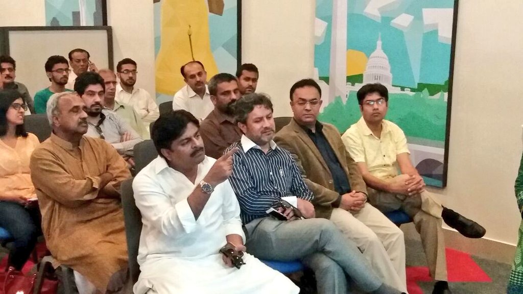 JavedNLaghari's tweet photo. Minister Culture @sardarshah1 visited #LiaquatLibrary Lincoln's Corner & Had Meeting with Administration
#Reforms https://t.co/KL6sHi4jTY
