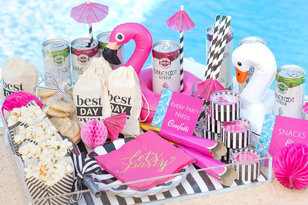 Pizzazzerie's tweet photo. NEW * DIY Poolside Party to Go! With @BarefootWine #barefootrefresh #spritzercans #ad https://t.co/8YeECr1PCc https://t.co/2WGIXICOO4