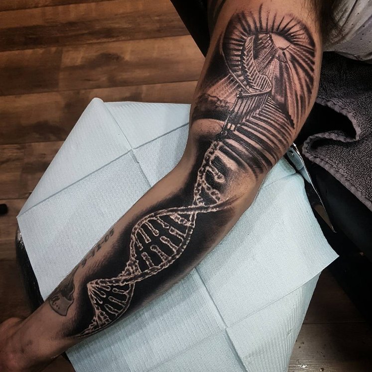 tattoodotmusic's tweet photo. #tattoodotcom #inkoftheday by Eddy Ink
#dnatattoo #whiteinktattoo #blakandgreytattoo #tattoo
https://t.co/mL2Cky0PUo https://t.co/PWGWrd5tc8