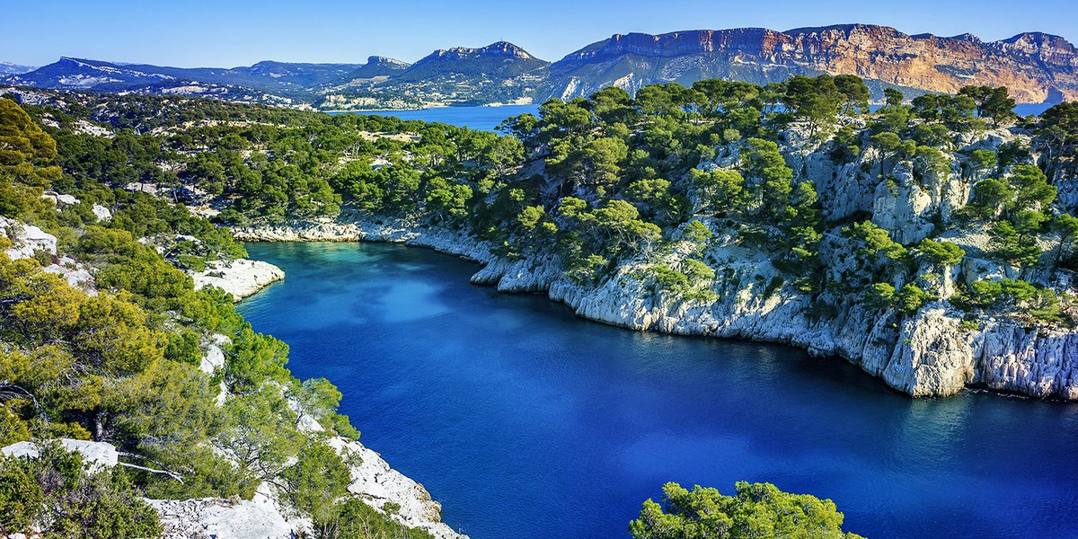 Travelzoo_UK's tweet photo. The Hidden Gems of France’s Med Coast #TzooBlog https://t.co/zyyVALoopz https://t.co/7R08kd9sXf