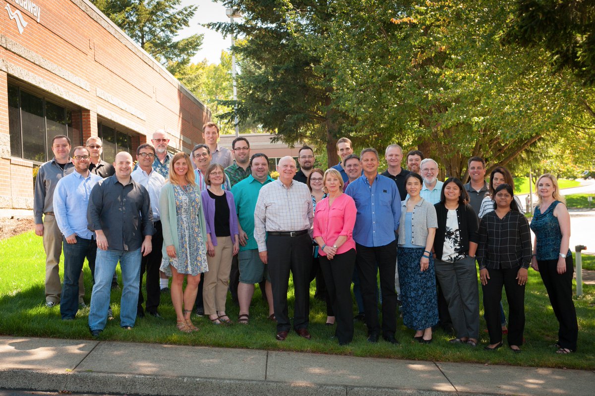 InteractiveNW's tweet photo. It's a great day at INI #togetherness #TeamWorkMakesTheDreamWork https://t.co/E6AGpSaKwo