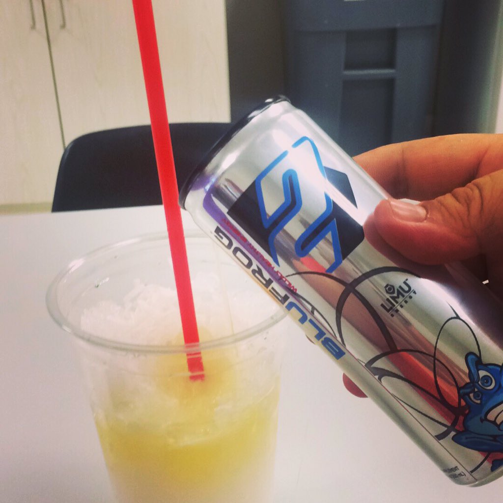 ashb2004's tweet photo. Blufrog flavored sno-come? I think yes! #blu2 #summer #concotions #newwaytoblu #limu @LIMU https://t.co/l9ooORk6Rq