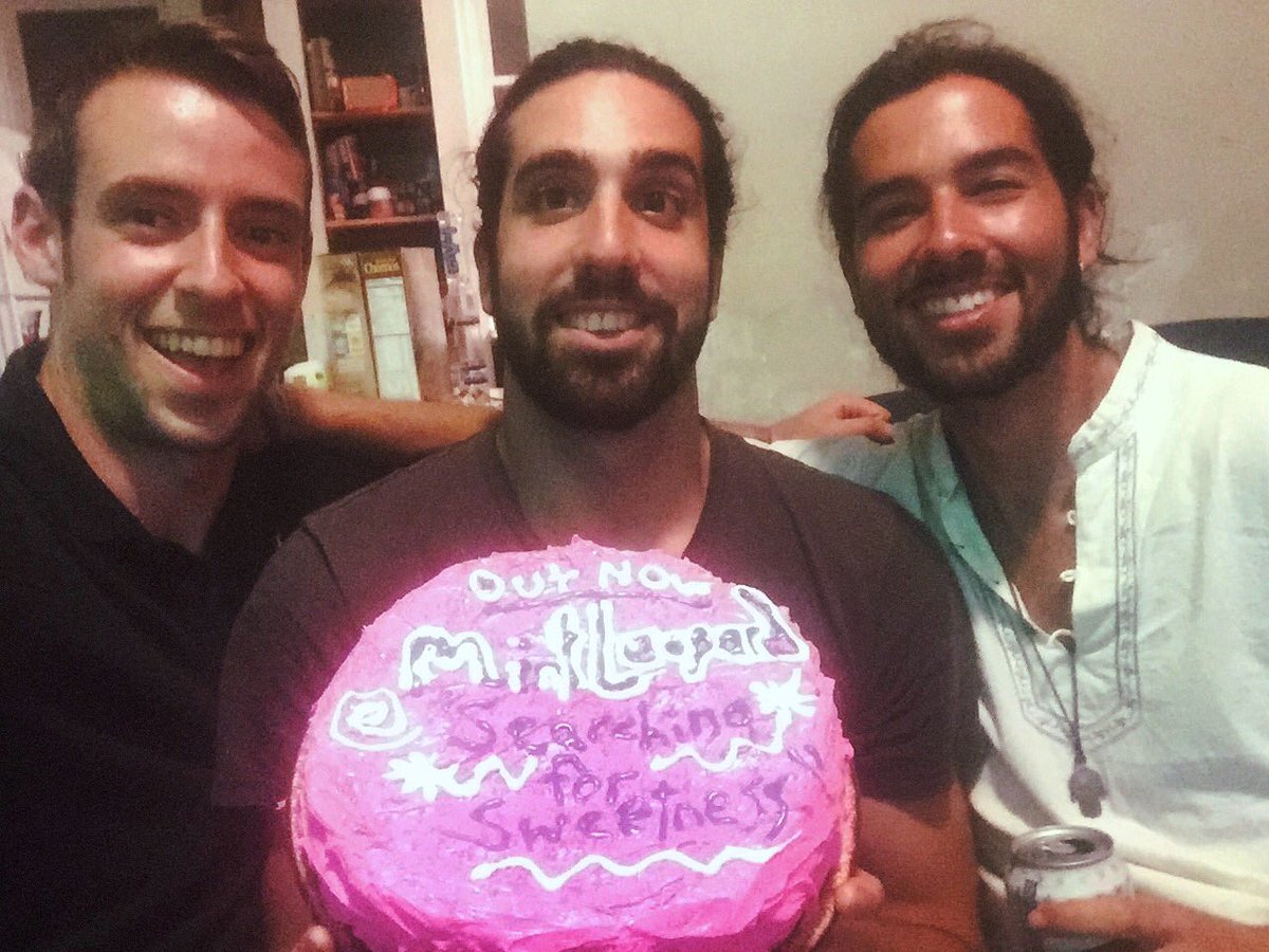 MintLeopardOG's tweet image. THE ALBUM IS OUT!!! "Searching for Sweetness" 
Spotify--&amp;gt; goo.gl/P3InEQ Enjoy babes. 🌞