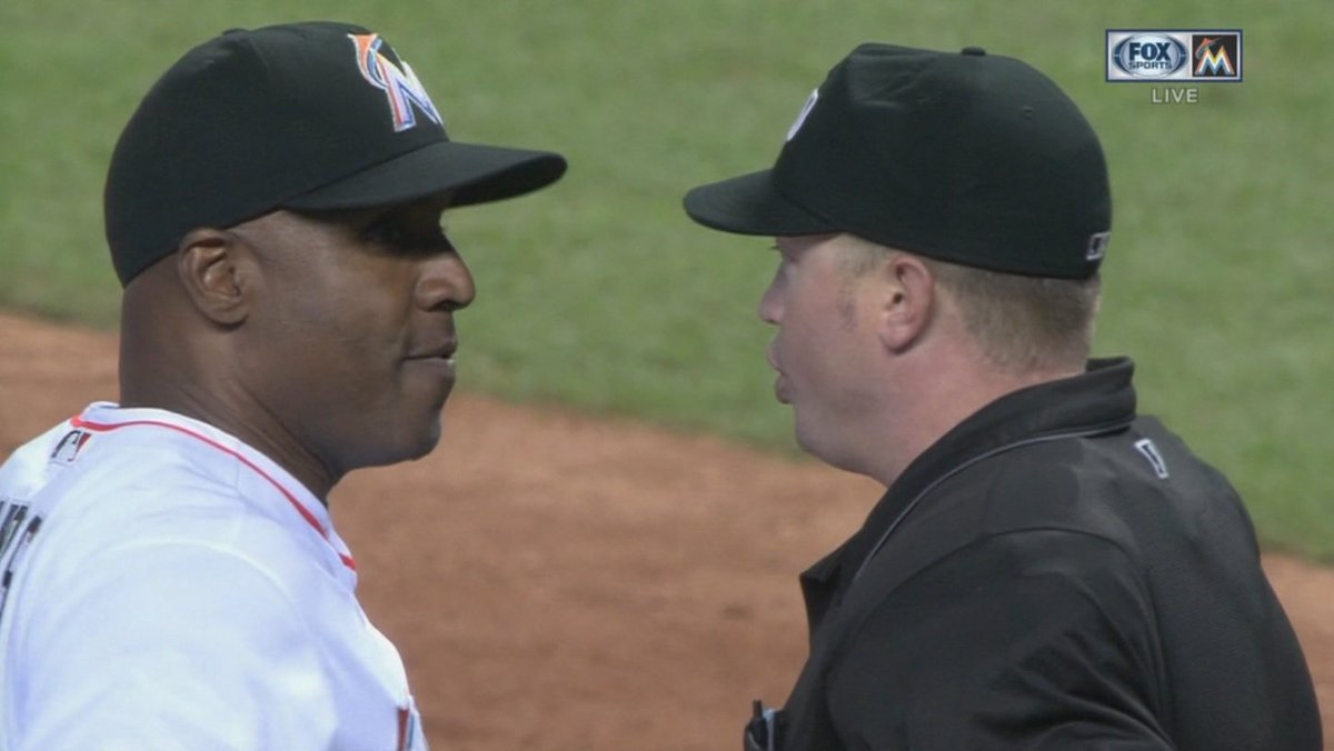 Marlins lose pitching duel to Giants as Barry Bonds gets ejected for arguing balls & strikes bit.ly/2aKLDZF?utm_me… https://t.co/VvJ0qeLJuK