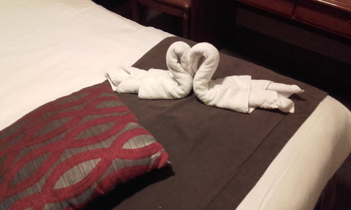 seanjohnson0830's tweet photo. It's the #littlethings that #makethedifference when you are away from #home on #business. #hotel #swans #hospitality https://t.co/ZAWRUHpIIo