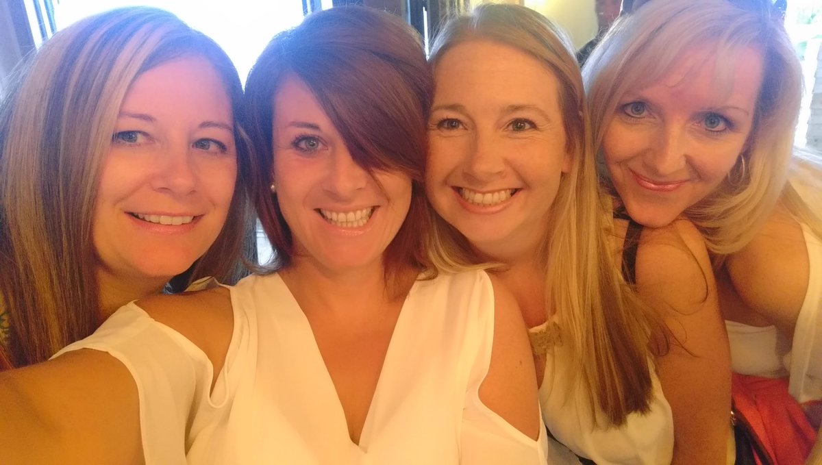 Get in the bar queue  <a href="/nikkipayton2/">Nikki Payton</a>  <a href="/CowesParade/">Cowes Parade Village</a> #secondbestbeertentintheworld #cowesweek 😁