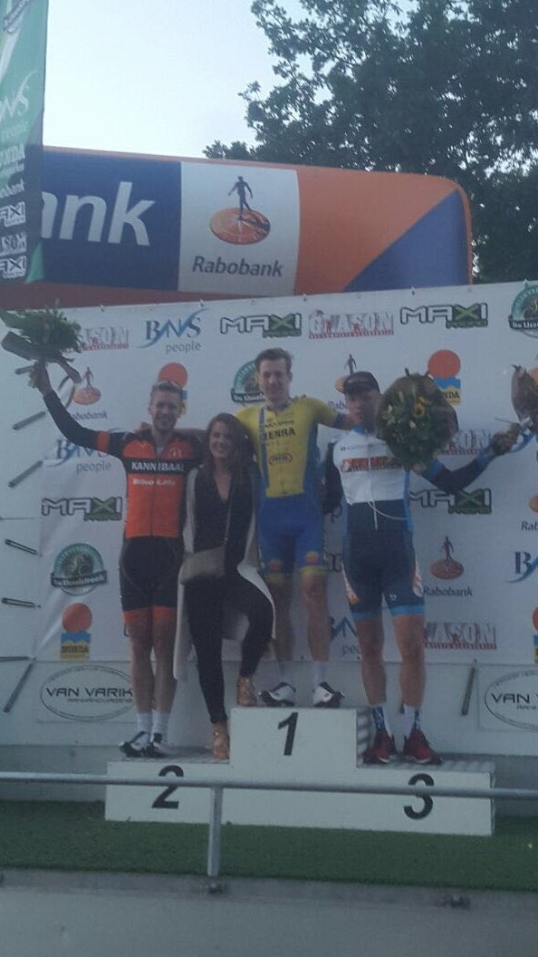 wvWestFrisia's tweet photo. Florian Smits pakt de winst in de Ronde van Elspeet! Hij zat samen met Robbert-Jan Mol (4e) in de kopgroep. https://t.co/g3W0kLgj6a