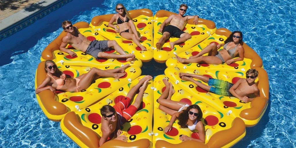 PublicisSeattle's tweet photo. Hey @MODpizza, stop by #PublicisSeattle and we’ll make you a pizza raft with any topping you want #140CharacterPitch https://t.co/OygCwjKPwz