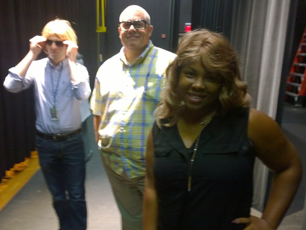 wavelengthinc's tweet photo. #AmericanTeacherIdol judges prep backstage @ Wyoming East HS, Wyoming, WV #AugustPush2016 @JimWinter1 https://t.co/73GNQcVJMx