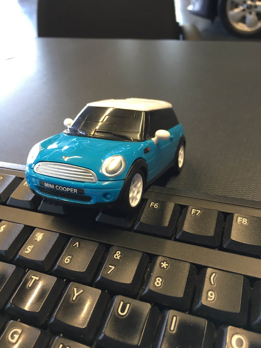 TucsonMINISvc's tweet photo. How cute is this?! This is how #mini as it gets! #bluesuperminicooper https://t.co/s97WiWanln