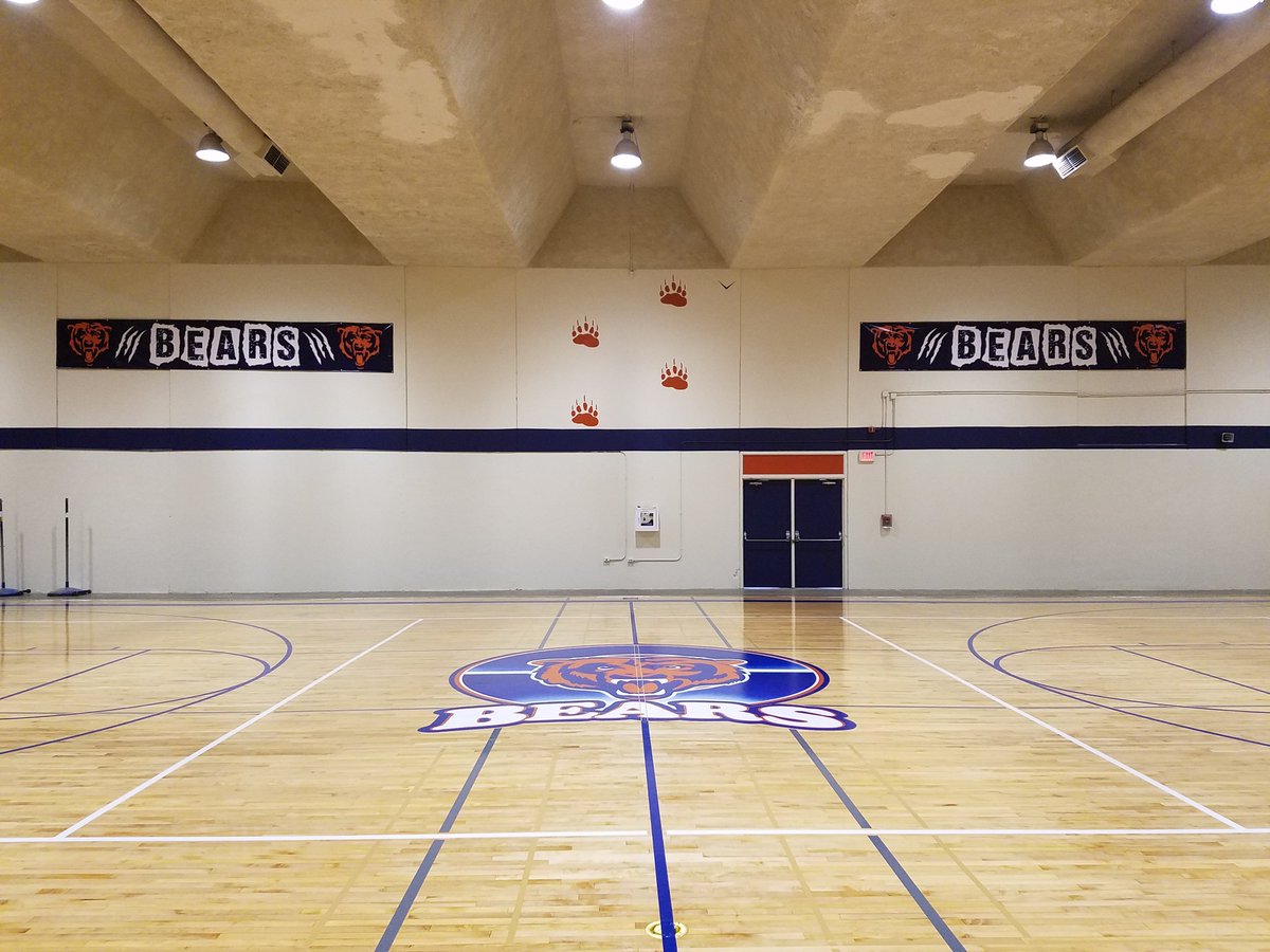TomBrowneMS's tweet photo. Wow, we are looking like a new campus.  Thank you to CCISD Maintenance and Operations staff. https://t.co/Mn5fg3pjOV