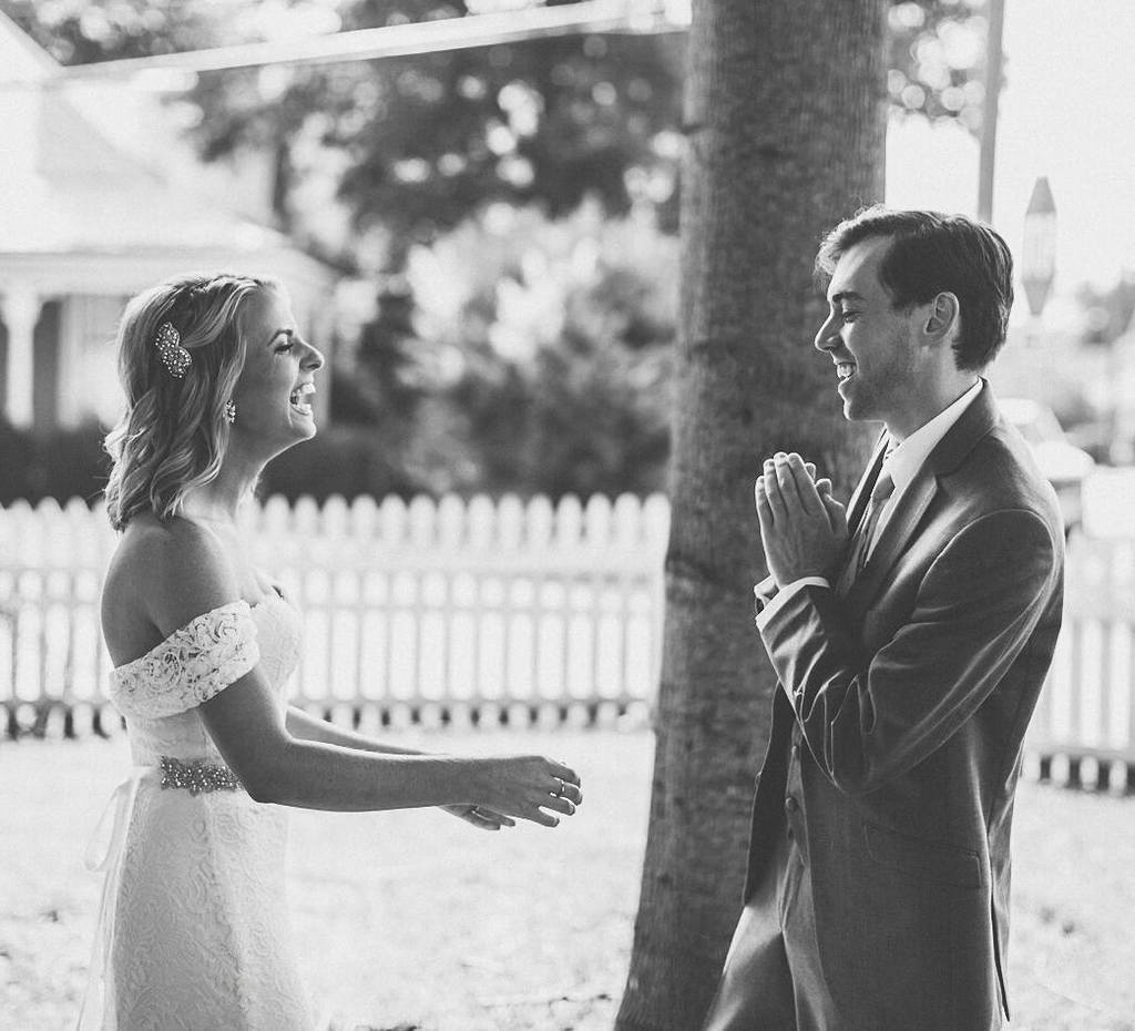 sheaboom's tweet image. New favorite FIRST LOOK moment. Lauren and Taylor, you had me crying all over again while … ift.tt/2aH5zNA