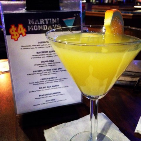 CampusPub's tweet image. Picasso used paint. Michelangelo used marble. We use liquor.