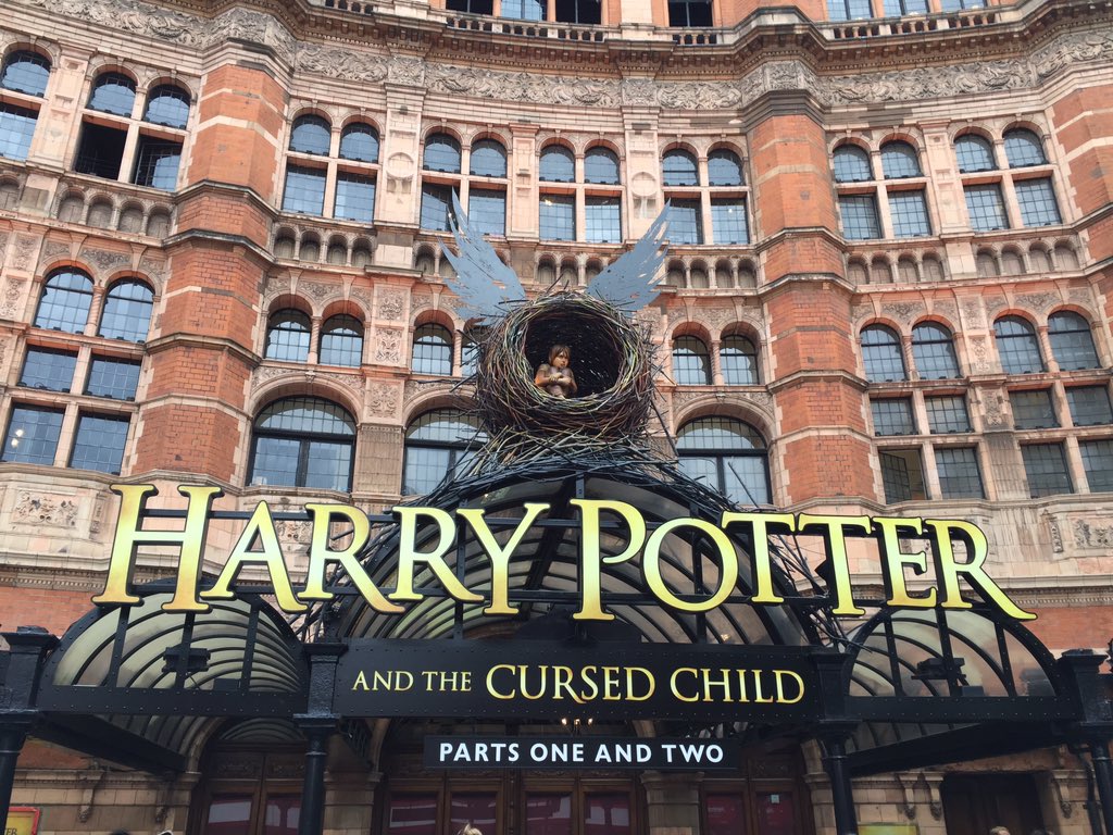 allfiredarts's tweet photo. Incredible, utterly in awe #HarryPotterAndTheCursedChild @pottermore thanks @jk_rowling 3 very happy https://t.co/odB7wOoFaT
