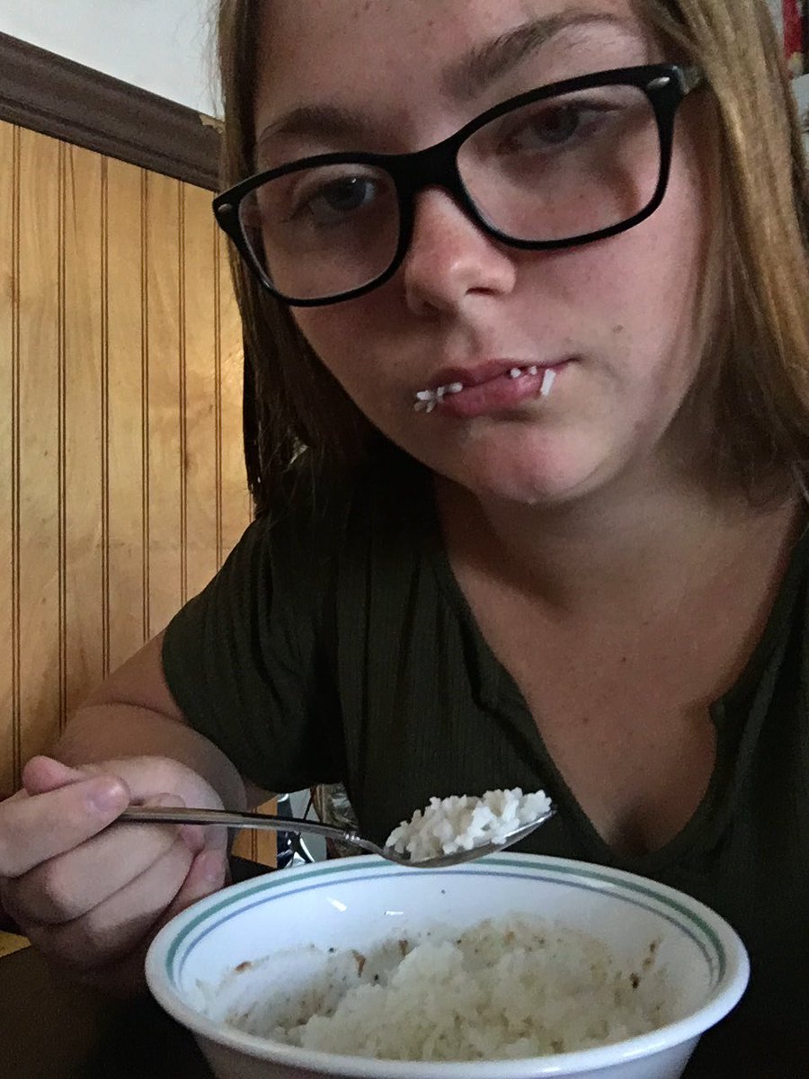 settledowntana's tweet image. get a girl who can do both😩👏👅